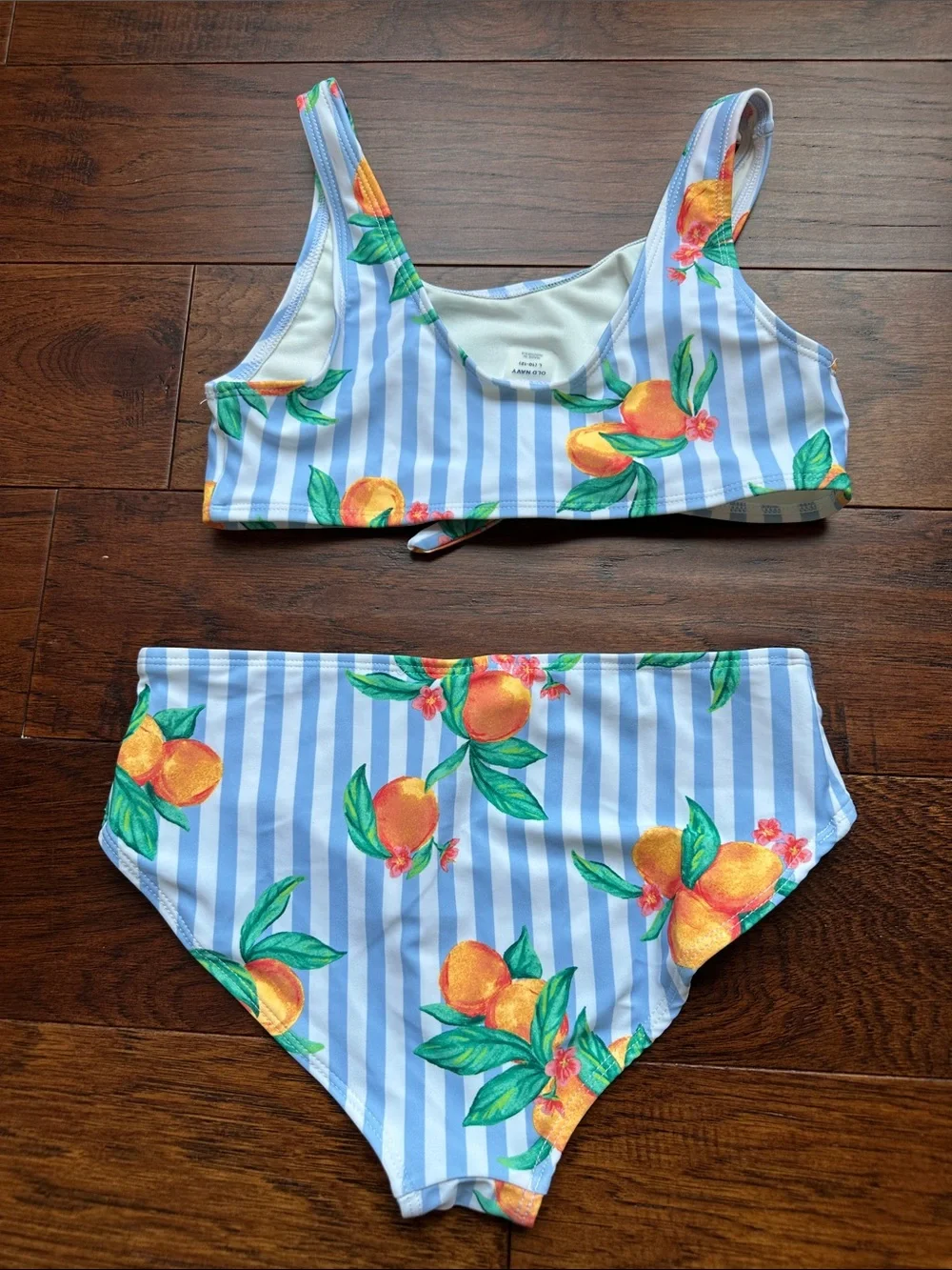 Old Navy set of 3 CUTE bikinis!